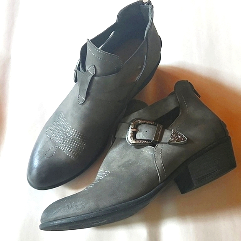 Gray Western Booties Size 9